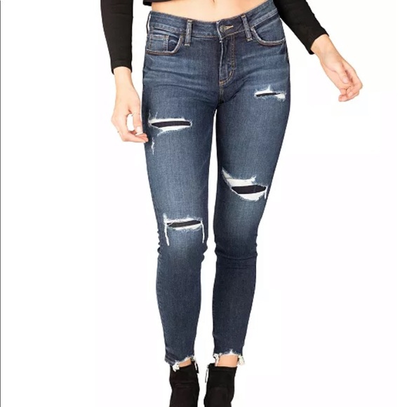 Silver Jeans - Picture 9 of 14